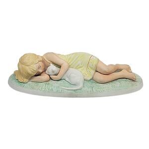 Vintage 1980 Frances Hook Cat Nap A Childs World Collection Figurine Girl